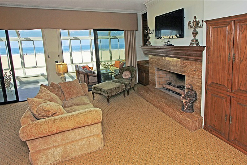 Newport Beach 117