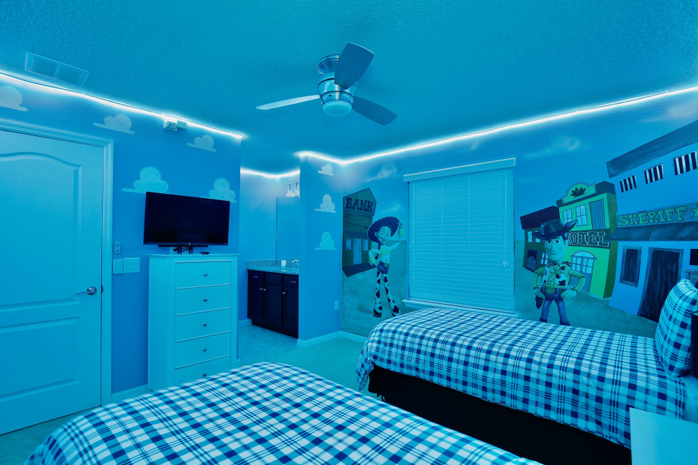 Windsor at Westside 1700