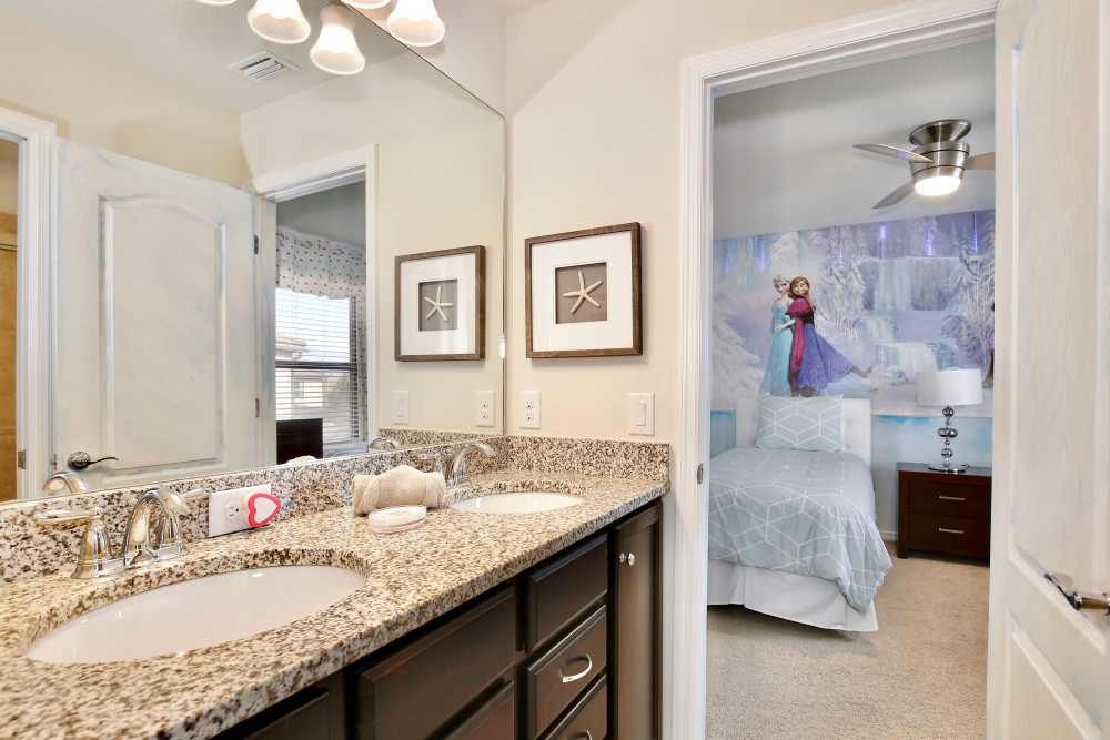 Windsor at Westside 1700