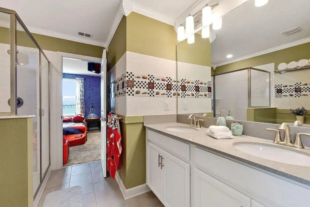 Championsgate 877