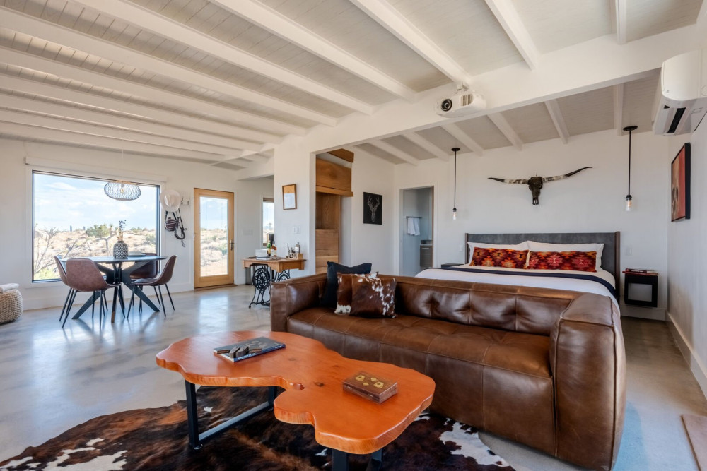 Pioneertown 7