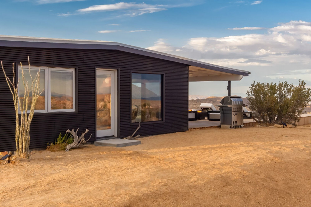 Pioneertown 7