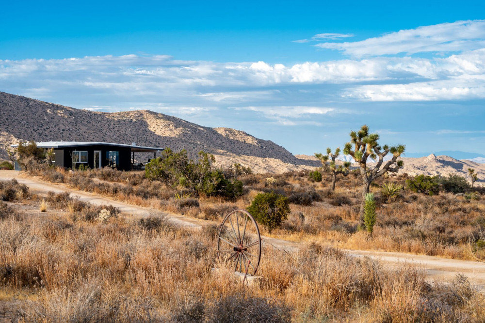 Pioneertown 7