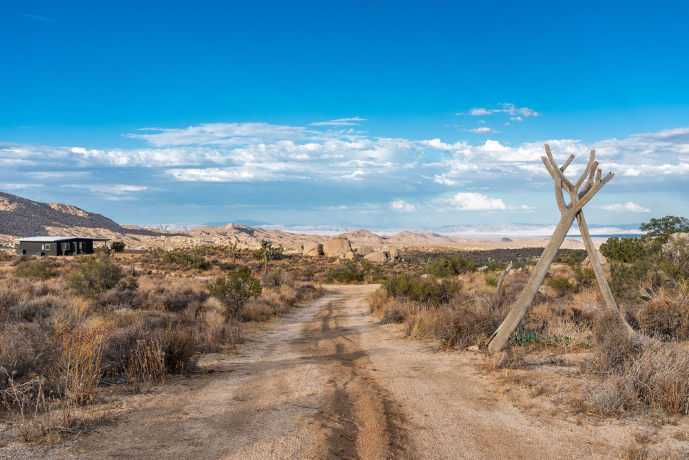 Pioneertown 7