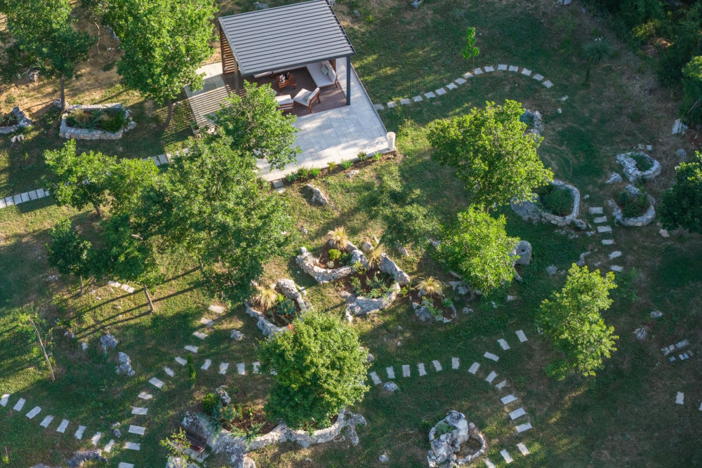 Sinj 2