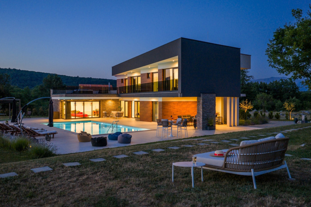 Sinj 2