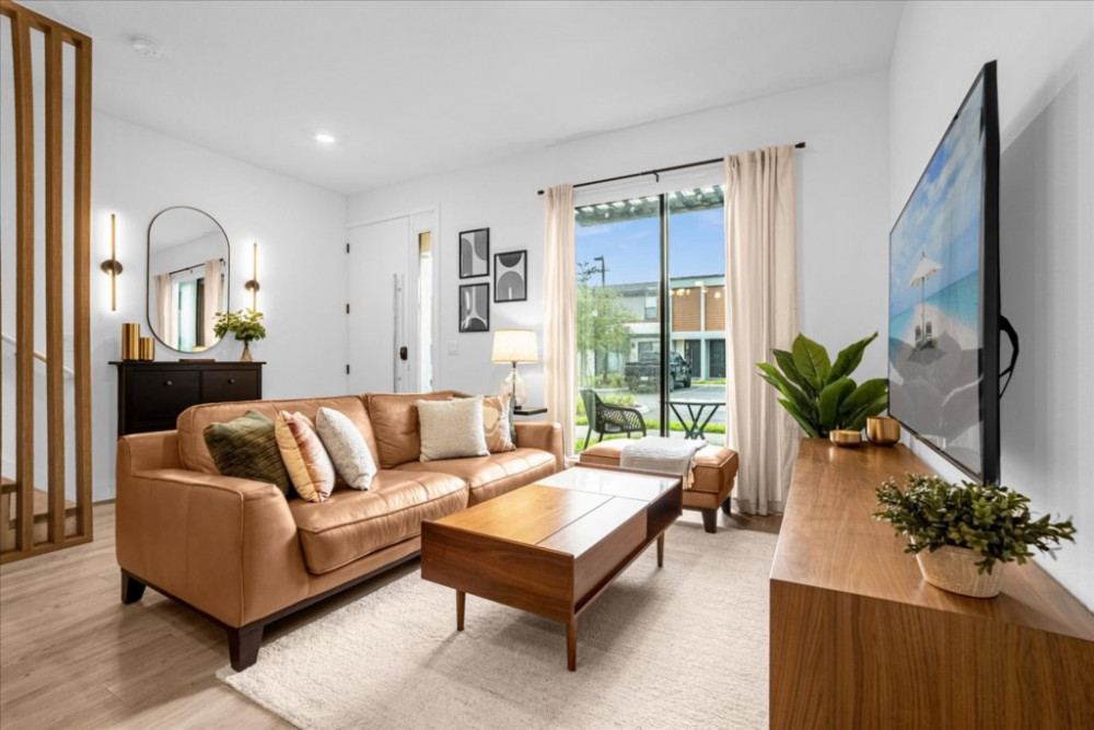 The Hub at Westside 14