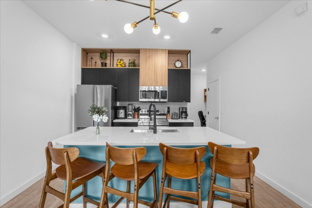 The Hub at Westside 14