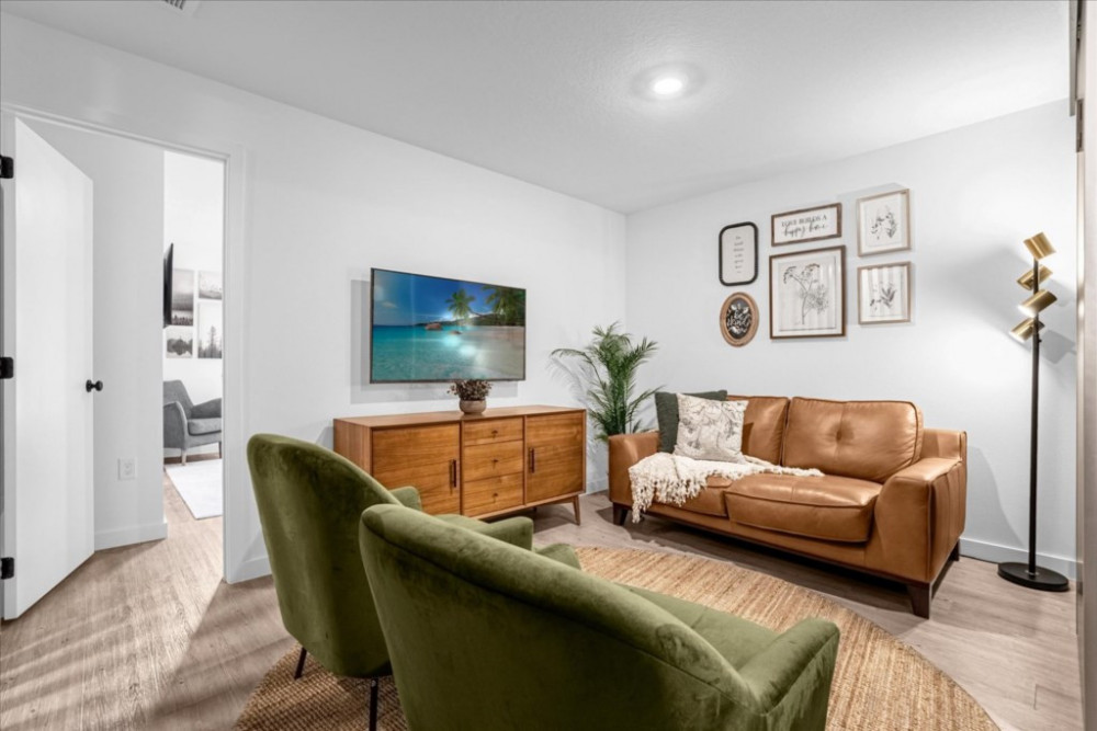 The Hub at Westside 14