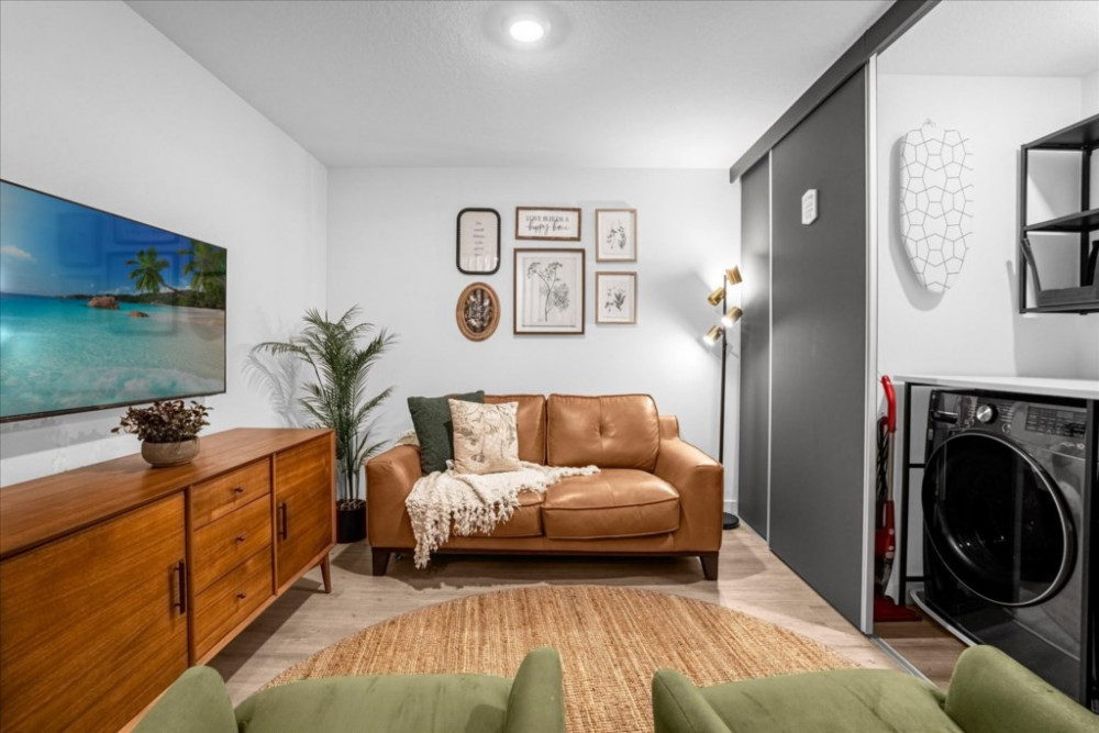 The Hub at Westside 14