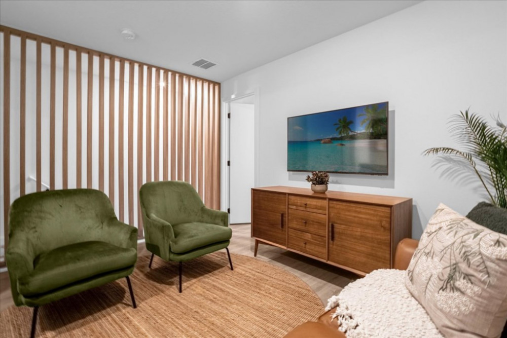 The Hub at Westside 14