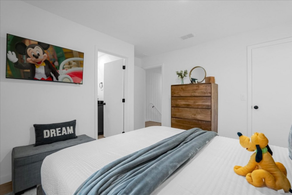 The Hub at Westside 14