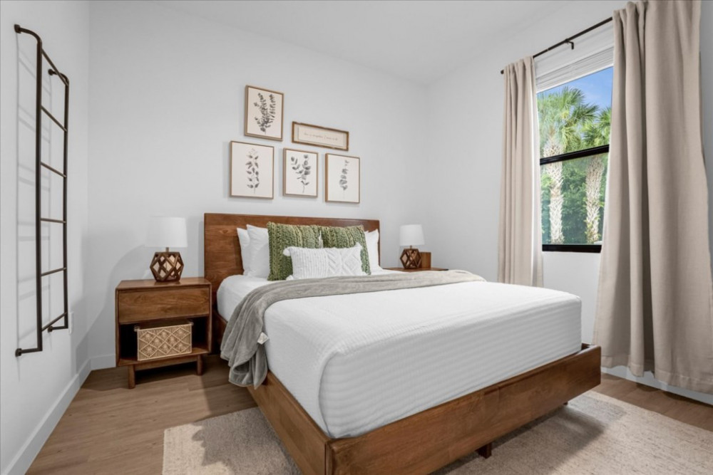 The Hub at Westside 14