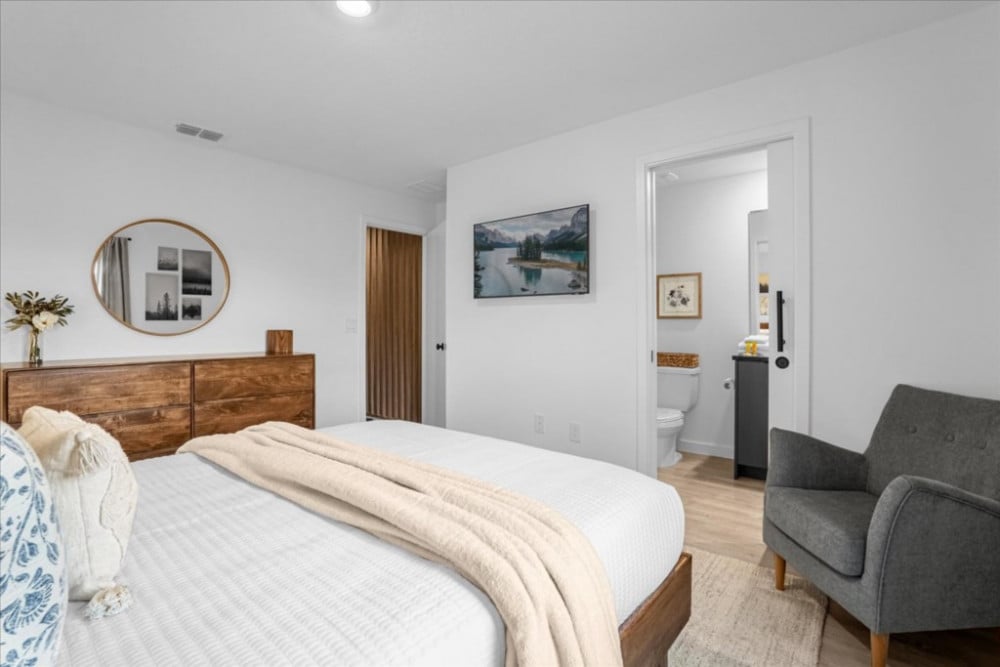 The Hub at Westside 14