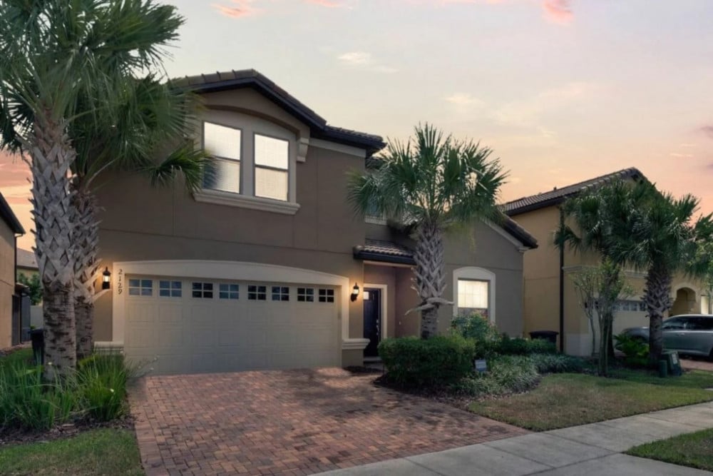 Windsor at Westside 1900