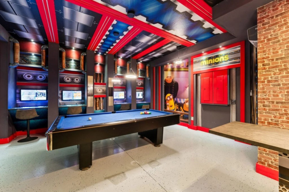 Windsor at Westside 1900