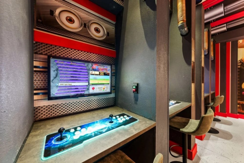 Windsor at Westside 1900