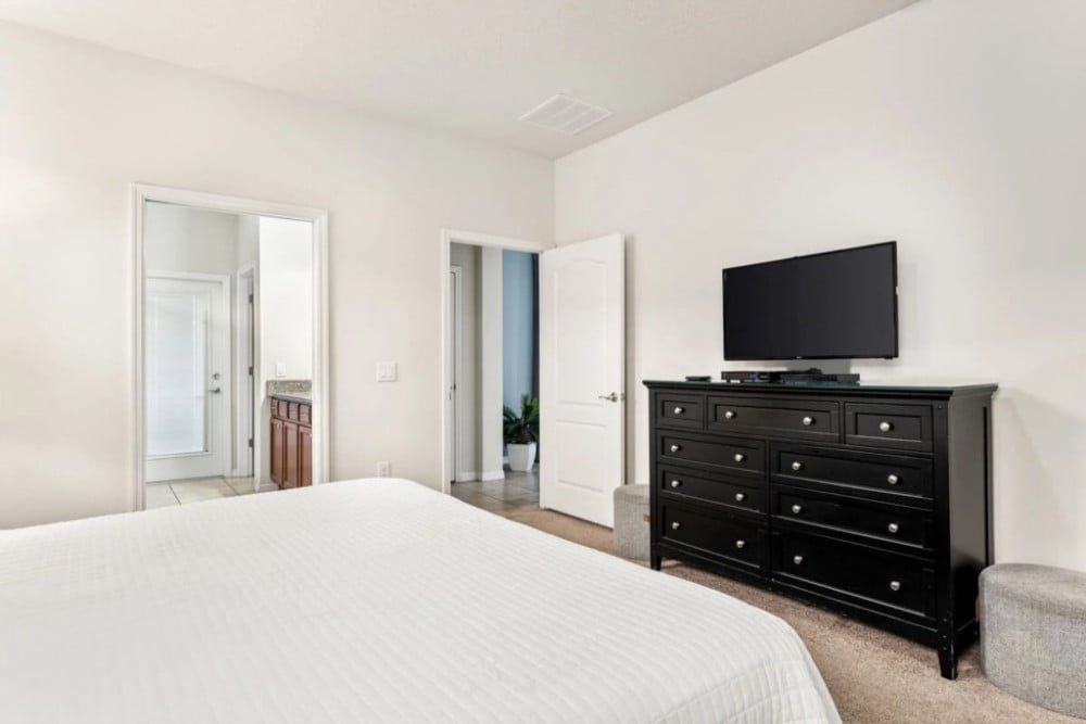 Windsor at Westside 1900