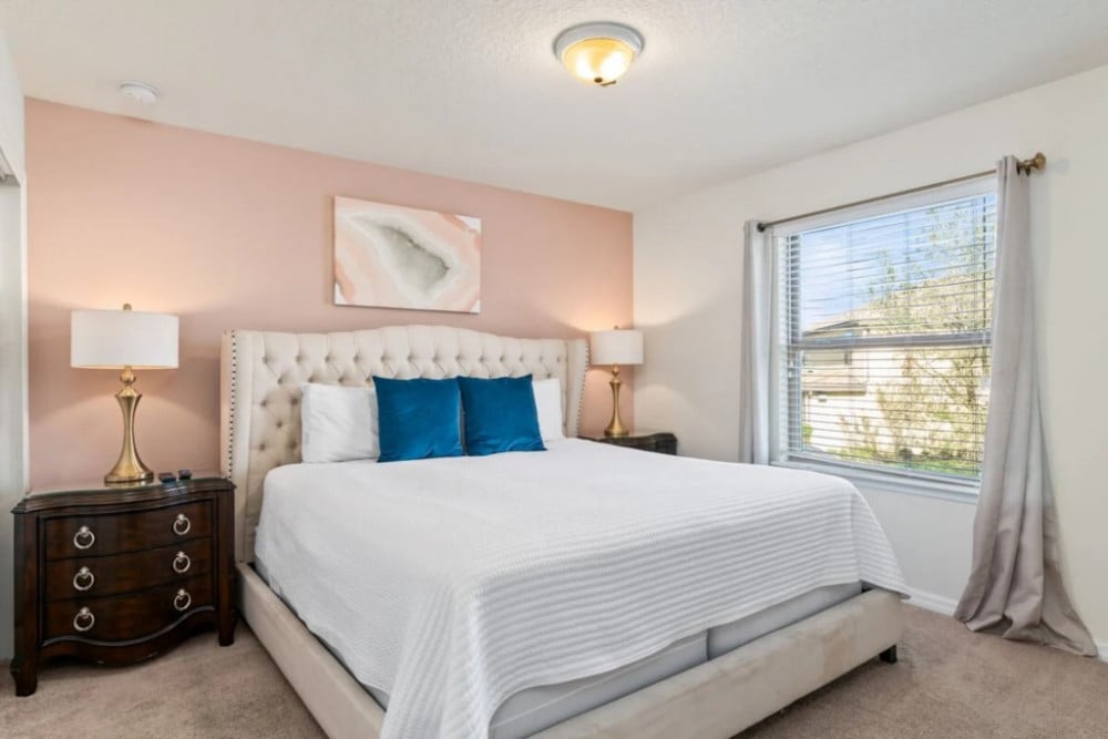 Windsor at Westside 1900