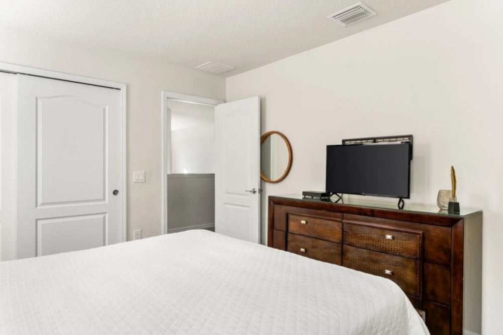 Windsor at Westside 1900