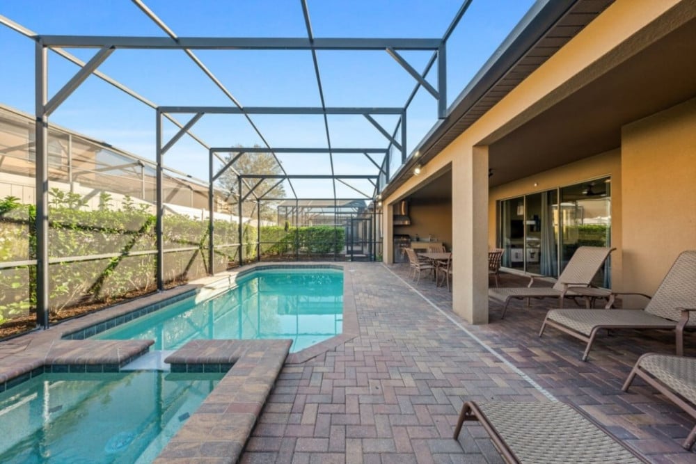 Windsor at Westside 1900