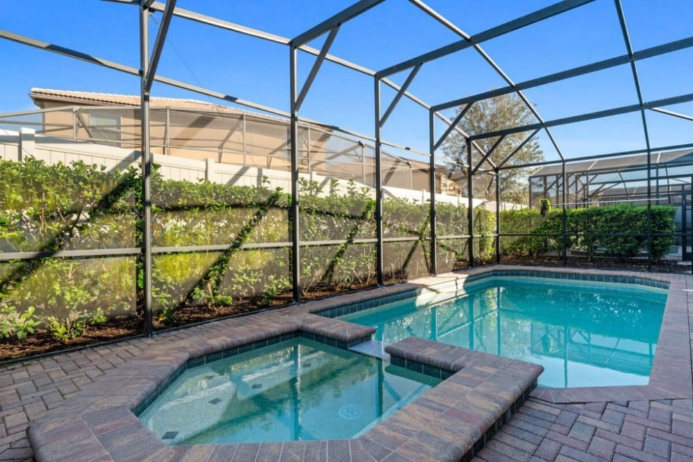 Windsor at Westside 1900