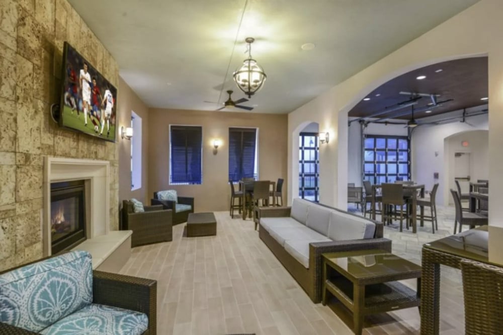 Windsor at Westside 1900