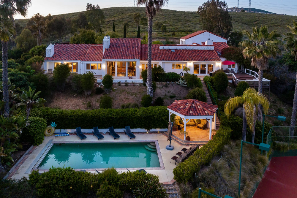Escondido 2