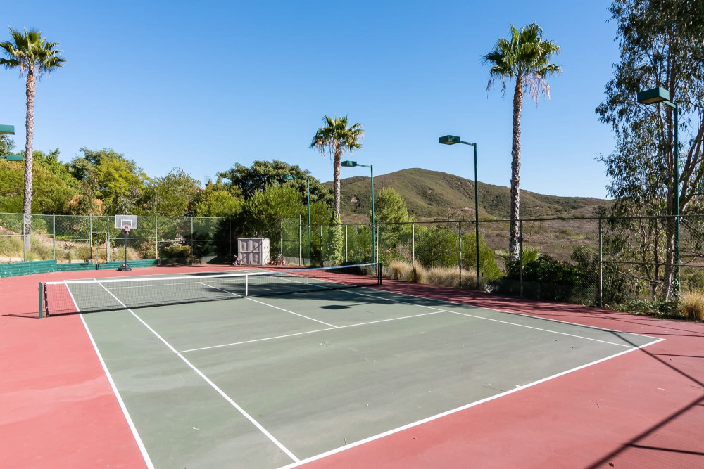 Escondido 2