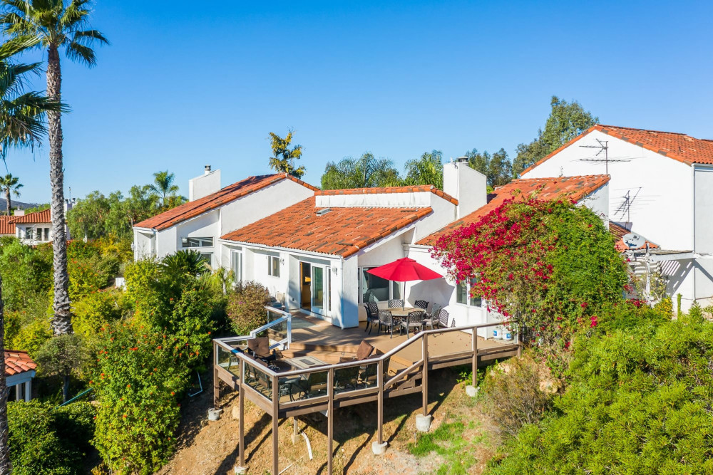 Escondido 2