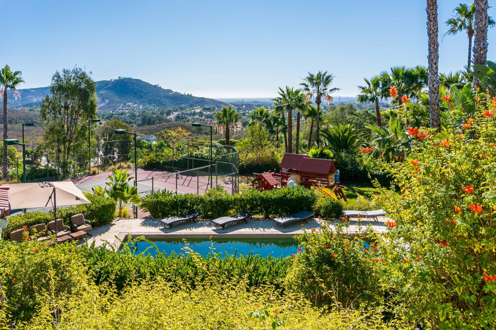Escondido 2