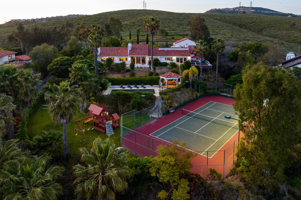 Escondido 2