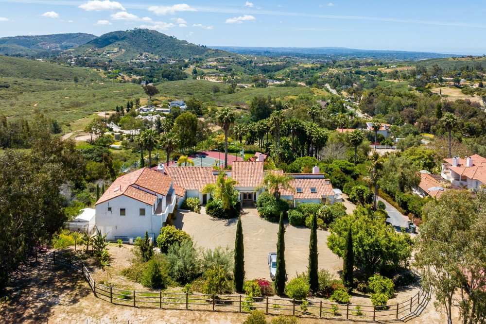 Escondido 2