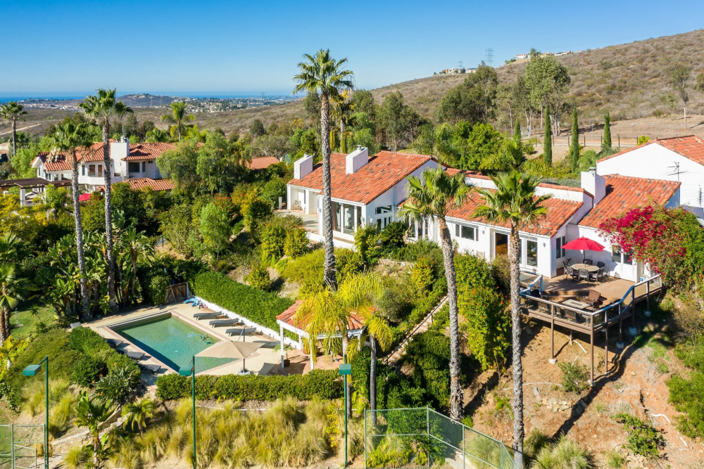 Escondido 2