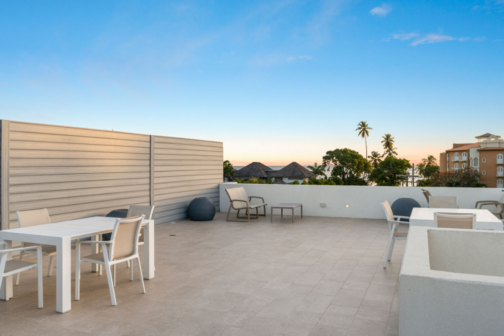 Coral Beach 202