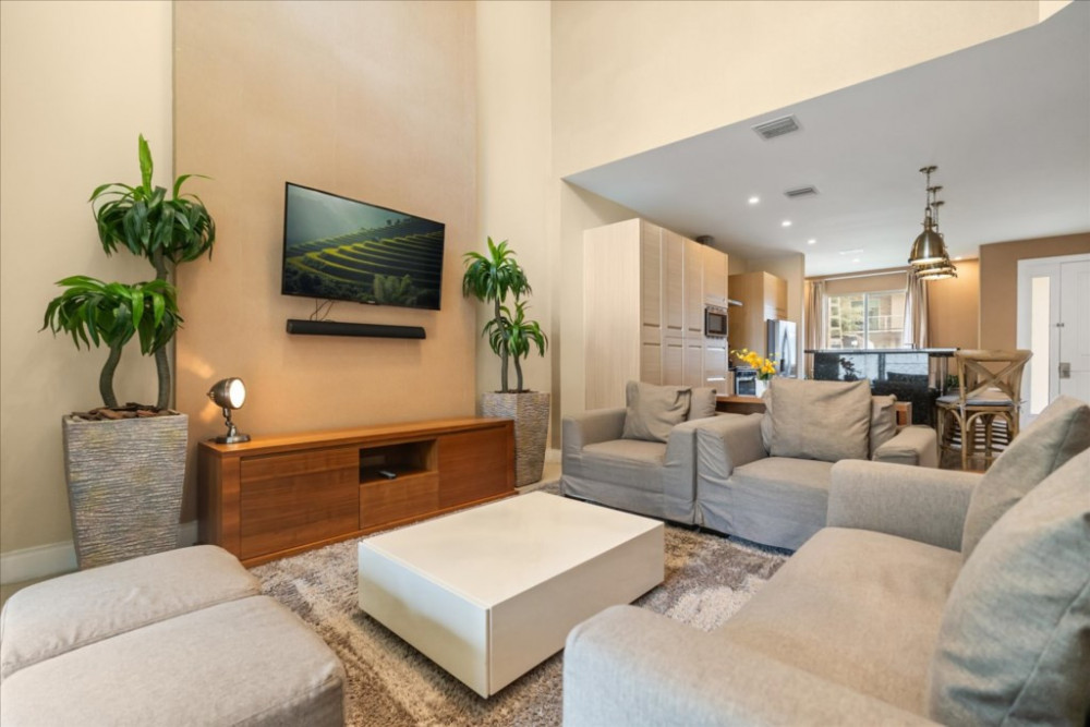 Magic Village Yards 13