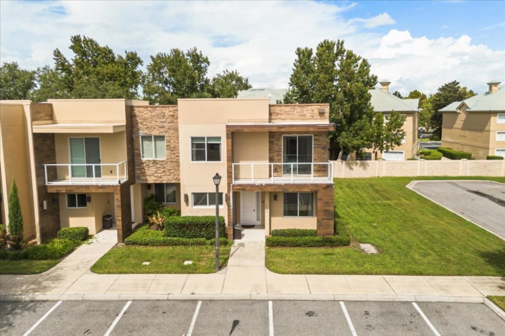 Magic Village Yards 13