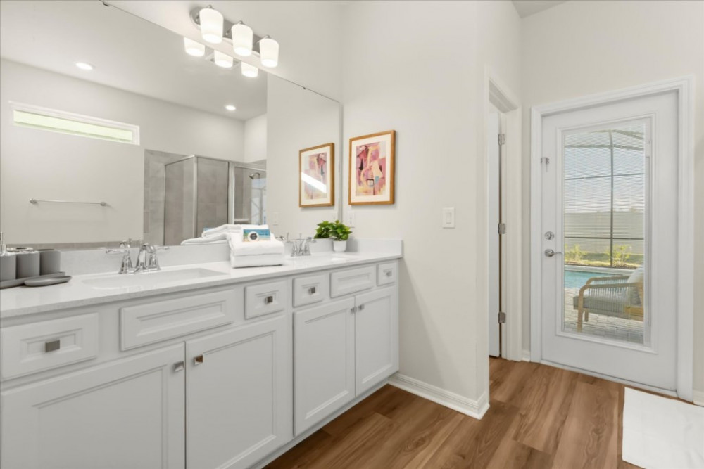 Windsor Cay 184