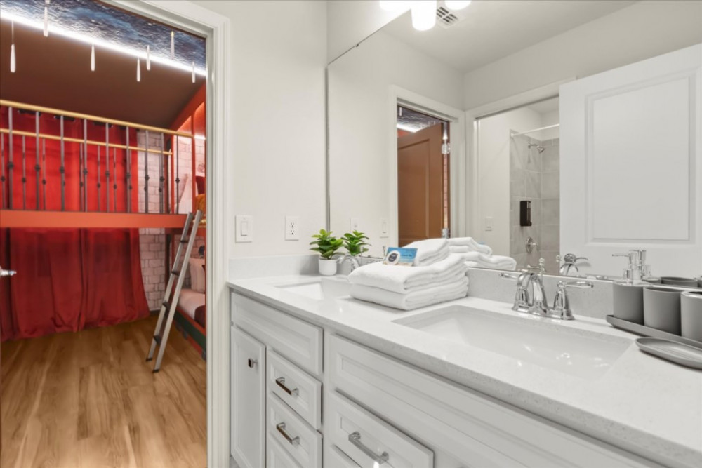 Windsor Cay 184