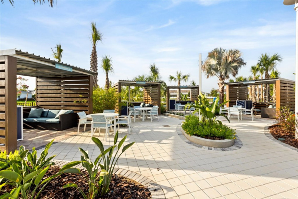 Windsor Cay 184