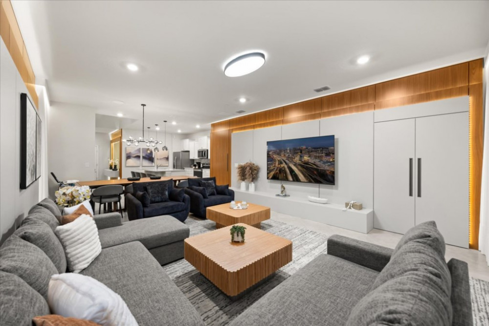 Windsor Cay 208