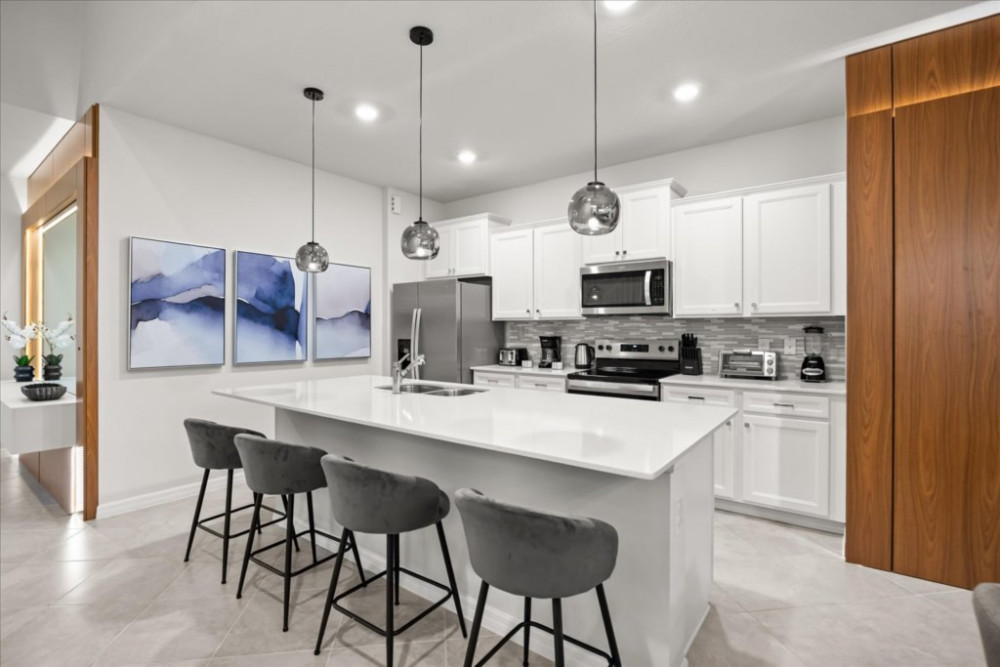 Windsor Cay 208
