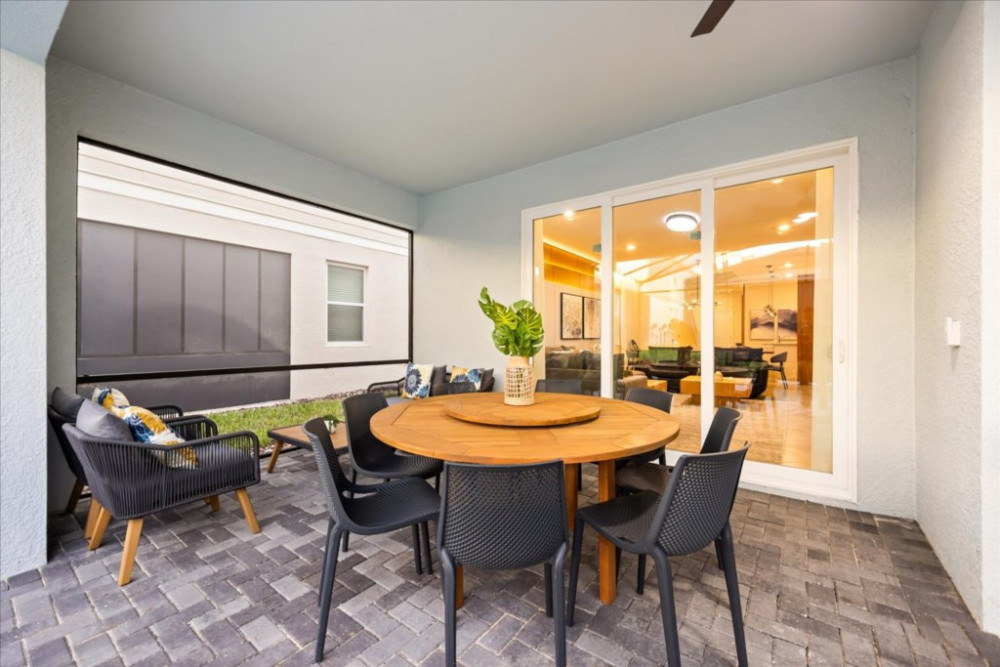 Windsor Cay 208
