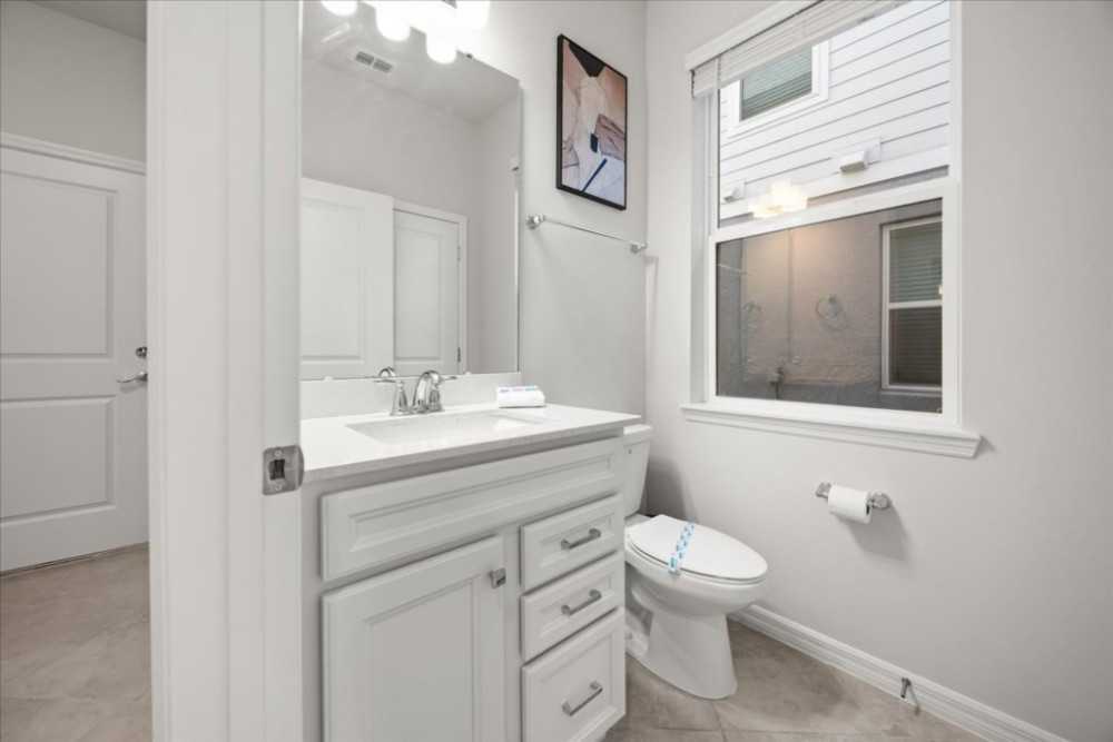 Windsor Cay 208