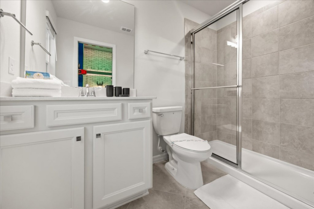 Windsor Cay 208