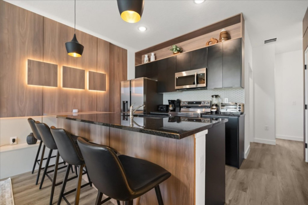 The Hub at Westside 15