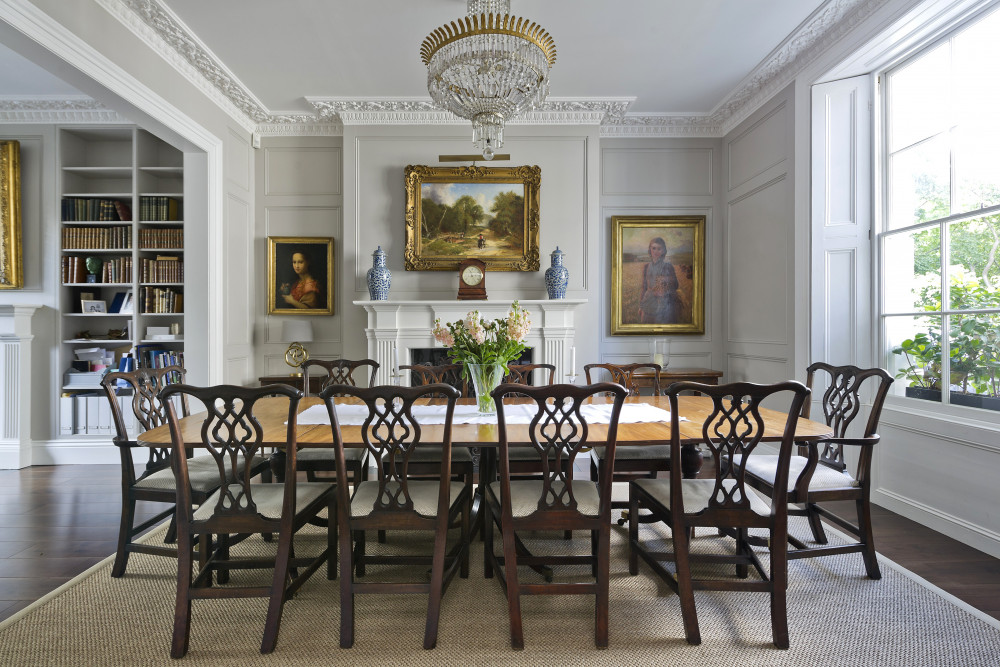 Classical Living in Knightsbridge