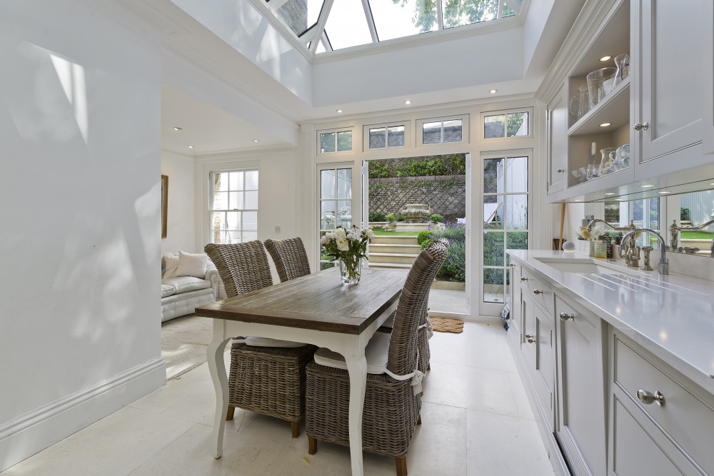 Classical Living in Knightsbridge