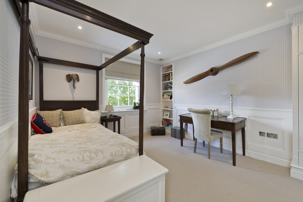 Classical Living in Knightsbridge