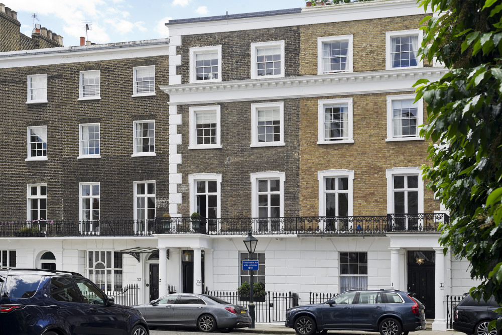 Classical Living in Knightsbridge